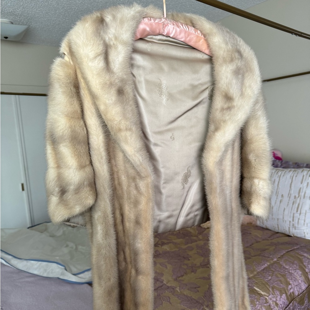 Mink shawl